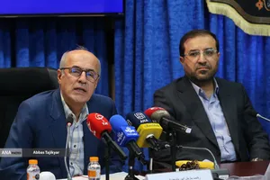 سعید حبیبا رئیس سازمان امور دانشجویان وزارت علوم، تحقیقات و فناوری در مراسم اهدای تبلت&zwnj; ویژه دانشجویان نابینا