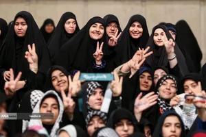 دیدار دانش&zwnj;آموزان و دانشجویان با رهبر معظم انقلاب