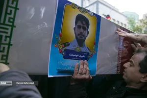 تشییع پیکر شهیدان لاریجانی، سلیمانی و شهدای ناو دنا نیروی دریایی ارتش