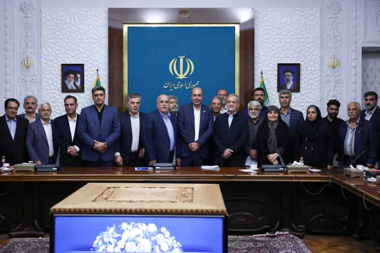 دیدار پزشکیان با رانندگان