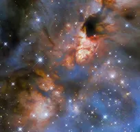 مشاهده ستاره عظیم در حال شکل‌گیری توسط هابل