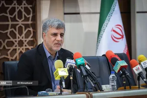 محمدرضا اسدی استاد فلسفه در آیین رونمایی از ویراست جدید کتاب &laquo;ارتباط انسان-جهان&raquo;