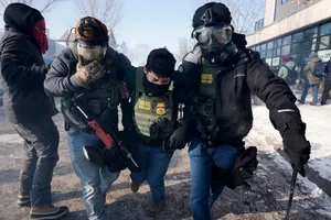 سرکوب معترضان و حوادث مرگبار در مینیاپولیس و دیگر ایالات متحده آمریکا توسط پلیس