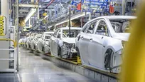 جنگ تعرفه‌ای ترامپ ۱۲ میلیارد دلار به خودروسازان جهان ضرر زد