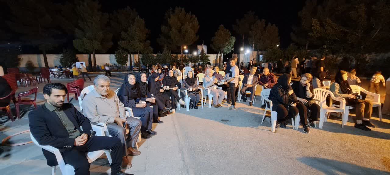 آموزش در کف میدان؛ برپایی موکب فرهنگی آموزشی شهید دکتر طهرانچی در فولادشهر