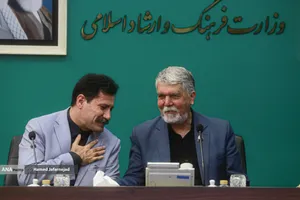  سیدعباس صالحی وزیر فرهنگ و ارشاد اسلامی،عبدالکریم حسین&zwnj;زاده معاون توسعه روستایی و مناطق محروم ریاست جمهوری
