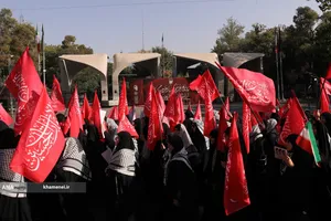 عزاداری هیئت&zwnj;های دانشجویی به مناسبت اربعین حسینی در جوار محل شهادت رهبر شهید انقلاب