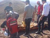 نجات مرد ۶۵ ساله گرفتار در ارتفاعات چاوشقلی خوی