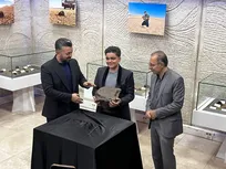 بزرگترین شهاب‌سنگ سیارکی ایران و خاورمیانه در برج آزادی رونمایی شد+عکس