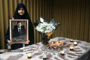پاسداشت مقام استادان و یادبود پنج شهیددانشجوی شهید دانشگاه تهران در جنگ رمضان