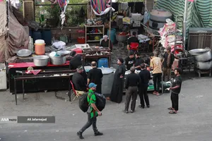 پیاده روی زائرین اربعین حسینی در مسیر نجف به کربلا