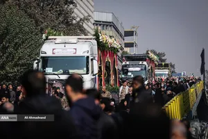 تشییع پیکر 100 شهید دوران دفاع مقدس همزمان با سالروز شهادت حضرت فاطمه زهرا(س) در تهران