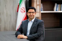 رهبر شهید انقلاب، دانشگاه را فراتر از آموزشِ سنتی، بستری برای نوآوری و خودباوری می‌دانست