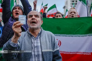 اجتماع بزرگ مردمی در میدان فلسطین