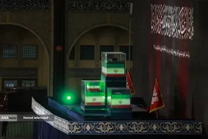 مراسم وداع با رهبر شهید انقلاب حضرت آیت الله سیدعلی خامنه&zwnj;ای (ره) و خانواده ایشان