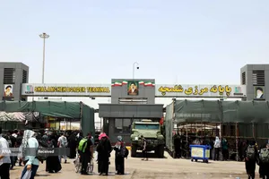 بازدید دکتر رنجبر از گذرگاه مرزی شلمچه و روند خدمت&zwnj;رسانی در موکب دانشگاه آزاد اسلامی