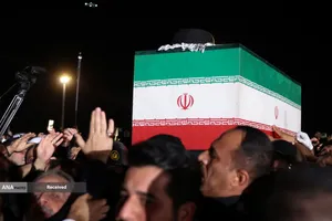 استقبال رسمی از پیکر مطهر امام شهید در عراق با حضور رییس جمهور