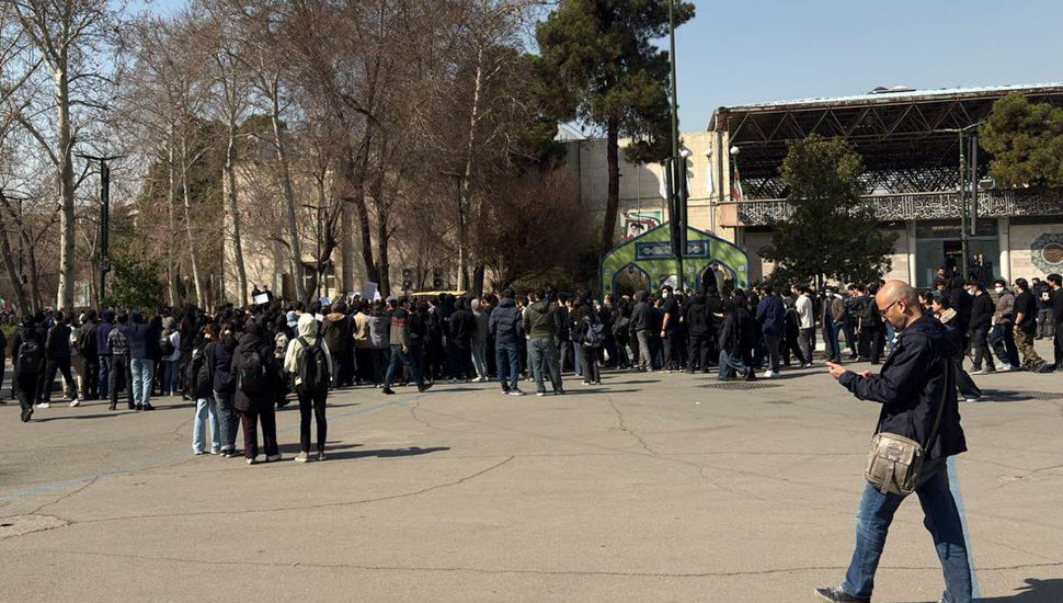 در تجمعات امروز دانشگاهها چه گذشت؟ در تجمعات امروز دانشگاهها چه گذشت؟