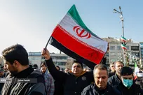 تجمع مردم تهران در میدان انقلاب در پی شهادت آیت‌الله خامنه‌ای؛ روایت یک شهروند از «محافظ وطن»