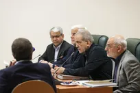 پزشکیان: در بازسازی زیرساخت‌ها، بهترین فناوری‌ها و شیوه‌های نوین را به کار بگیرید