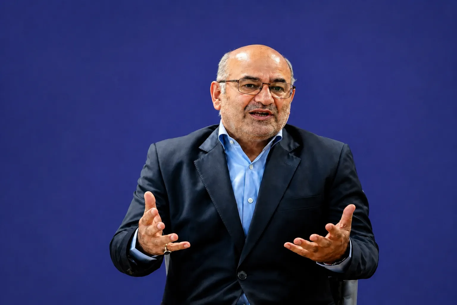 رئیس دانشگاه مازندران 
