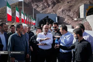 حسین دهقان رئیس بنیاد مستضعفان