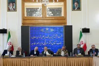 نشست اعضای کمیسیون اقتصادی و کمیته دیپلماسی مجلس با عراقچی