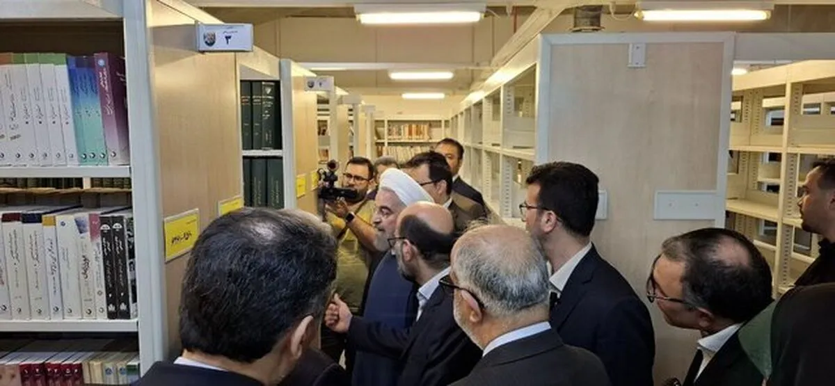 حسن روحانی ۲۵ هزار نسخه کتاب به سازمان اسناد و کتابخانه ملی اهدا کرد