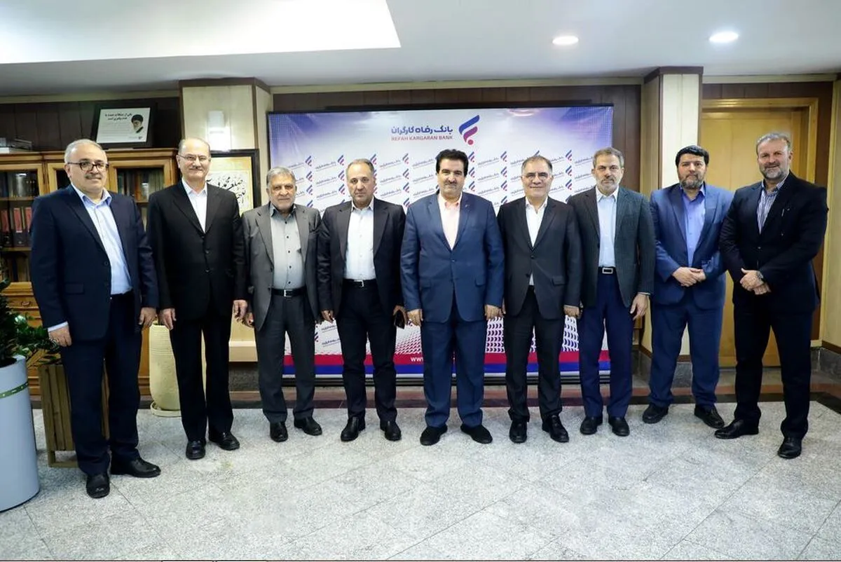 حمایت‌های بانک رفاه کارگران از بازنشستگان شایسته قدردانی است