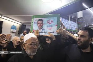 وداع با پیکر بسیجی شهید حسین یوسفخانی