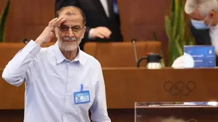 خسروی‌وفا: امام شهید فوتبال را ورزش هنرمندانه می‌دانستند/ ورزشکاران با پلاک شهدای ناو دنا در مسابقات سانیا حاضر می‌شوند+فیلم