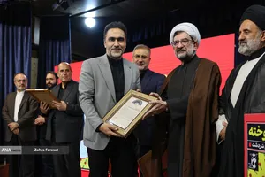 آیین افتتاحیه نمایشگاه عکس &laquo;نَفَس&zwnj;های سوخته&raquo;