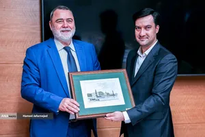 دیدار محمد نظیفی مدیرعامل بورس انرژی ایران و ایگور آرتِمیِف، مدیرعامل بورس بین&zwnj;المللی سن&zwnj;پترزبورگ روسیه