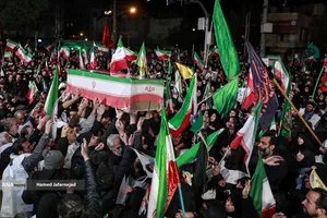  اجتماع مردمی در خونخواهی امام شهید امت - خیابان پیروزی چهارراه کوکاکولا