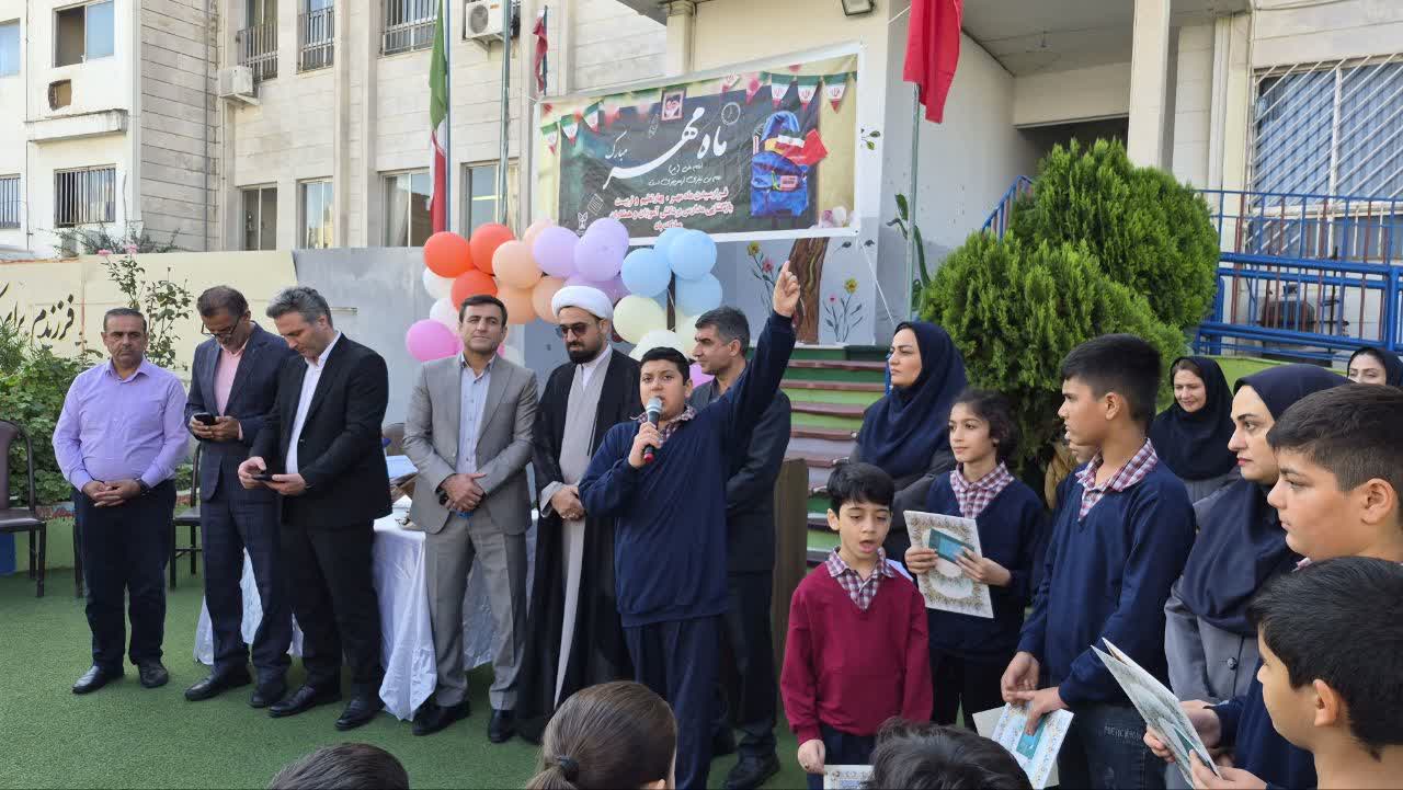 دانش‌آموزان سرمایه‌های حیاتی ملی هستند