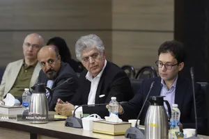 نشست هم&zwnj;اندیشی معاونت علوم انسانی و هنر دانشگاه آزاد اسلامی