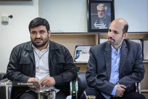 محمدمهدی خیرجو مدیرعامل و امین صبحی معاون خبر خبرگزاری آنا