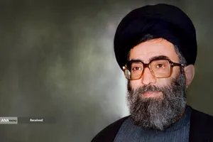  مجاهد خستگی&zwnj;ناپذیر - رهبر شهید امام خامنه&zwnj;ای 