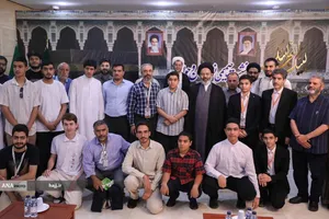 نشست صمیمی با نوجوانان حاضر در حج 1404