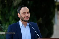 اعتبار گذرنامه از ۵ به ۱۰ سال افزایش می‌یابد/ ذهن مردم را مشوش نکنیم
