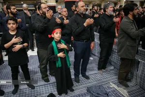 عزاداری شب تاسوعای حسینی(ع) در حسینیه امام خمینی(ره)