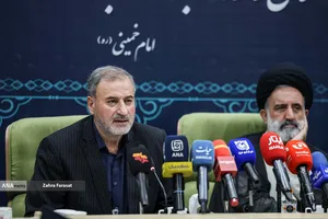 آیین تکریم خبرنگاران حوزه ایثار و شهادت