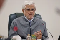 عارف: تیم مذاکره‌کننده تاکنون عملکرد خوبی داشته است/ همه دولتمردان باید اثبات کنند خدمتگزار مردمند