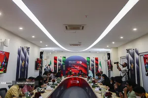 نشست خبری پانزدهمین جشنواره بین المللی فیلم 100