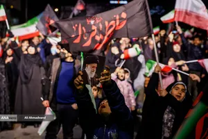 مراسم عزاداری در سوگ رهبر شهید انقلاب - میدان هفت تیر
