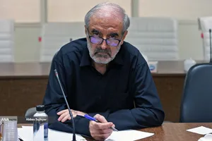 دکتر محمدکاظم انبارلویی روزنامه&zwnj;نگار و فعال سیاسی در نشست علمی واکاوی ابعاد راهبردی و تمدنی تشییع تاریخی رهبر شهید