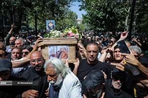 تشییع پیکر زنده&zwnj;یاد &laquo;اکبر عبدی&raquo;