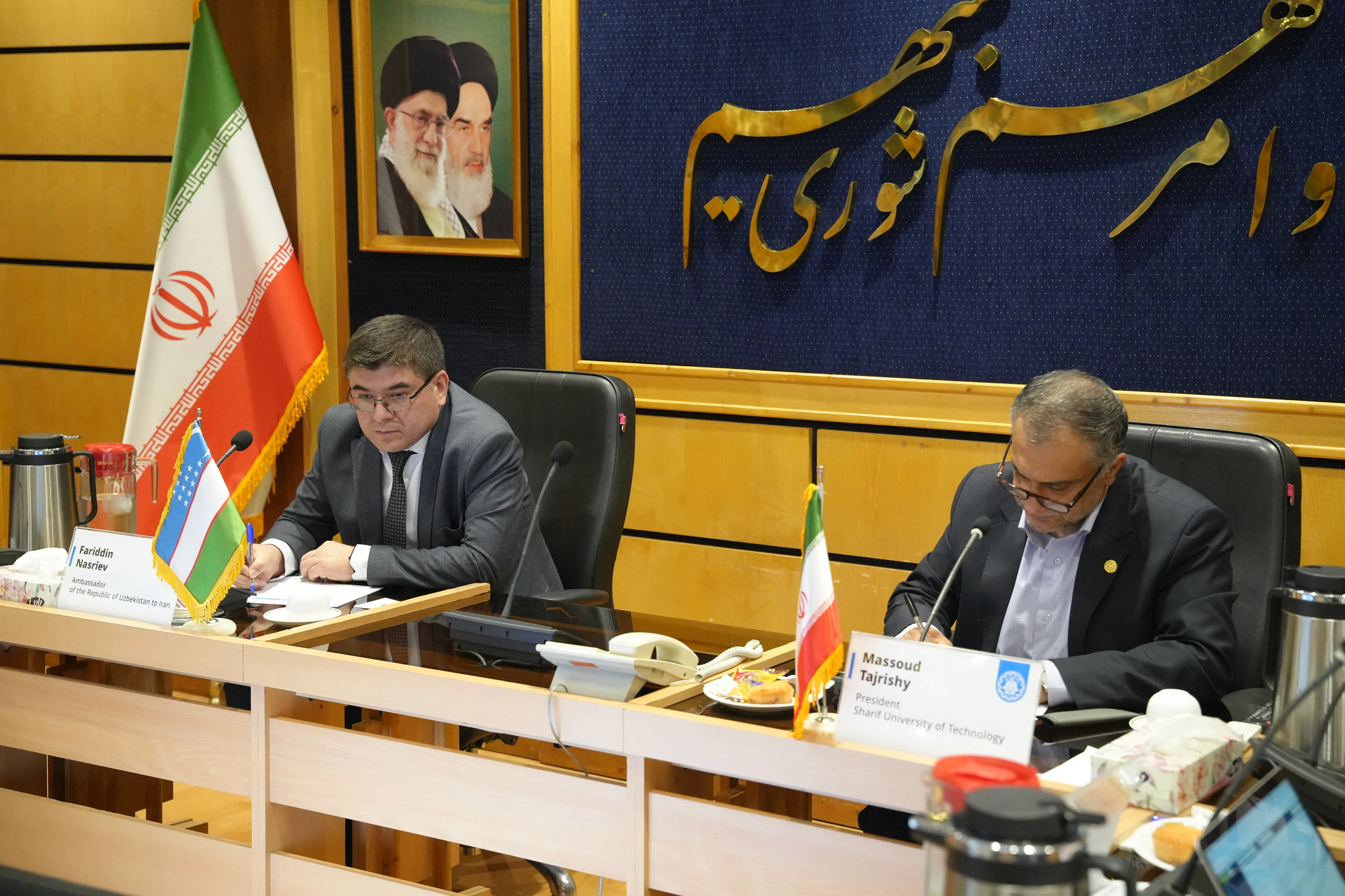 همکاری علمی