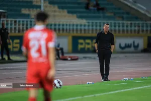 دیدار تیم&zwnj;های فوتبال پرسپولیس - چادرملو
