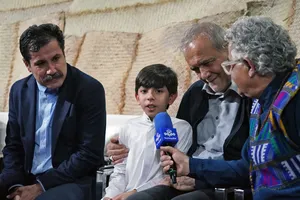 بازدید پزشکیان از نمایشگاه توانمندی&zwnj;های روستایی و عشایری کشور
